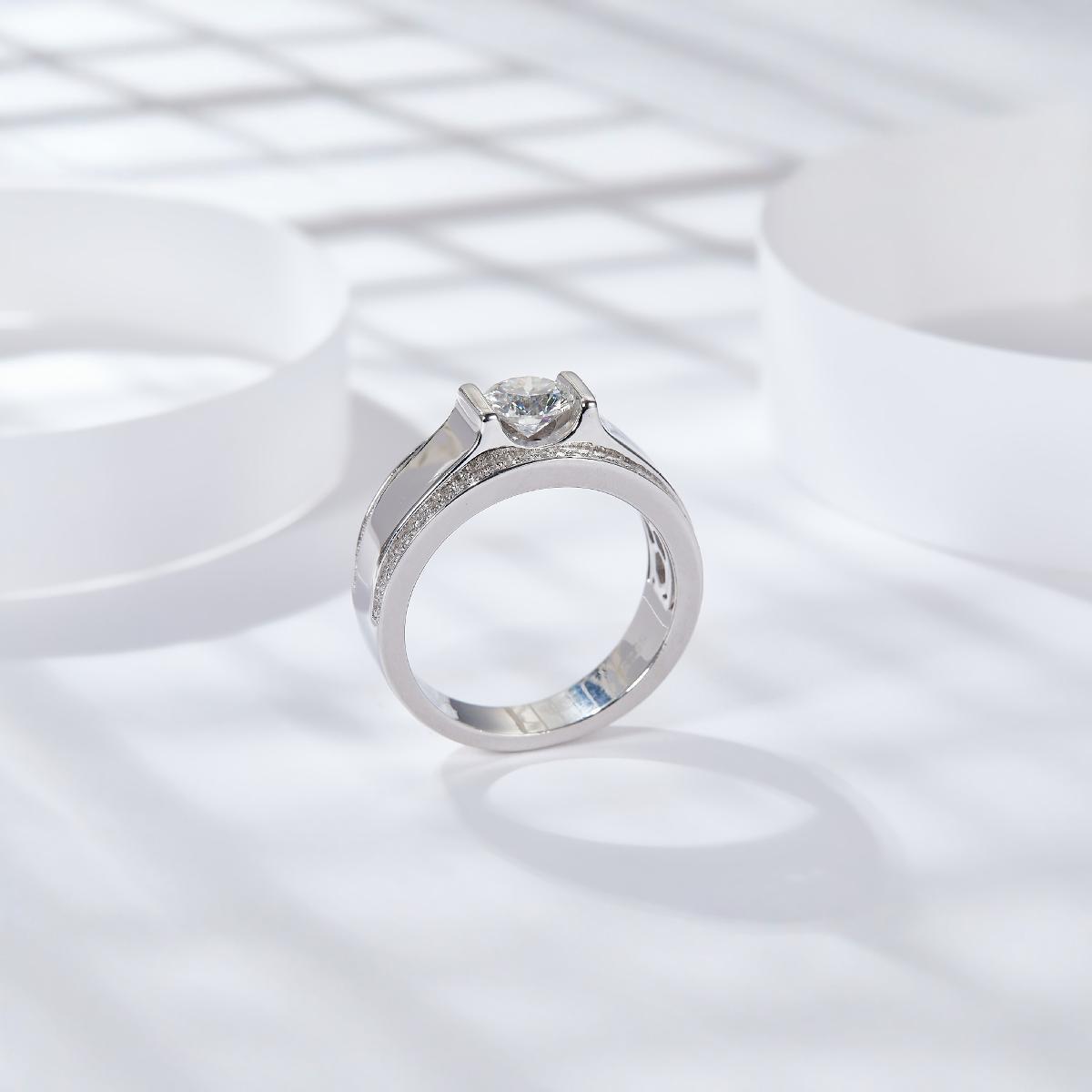 Moissanite Rings Geometric