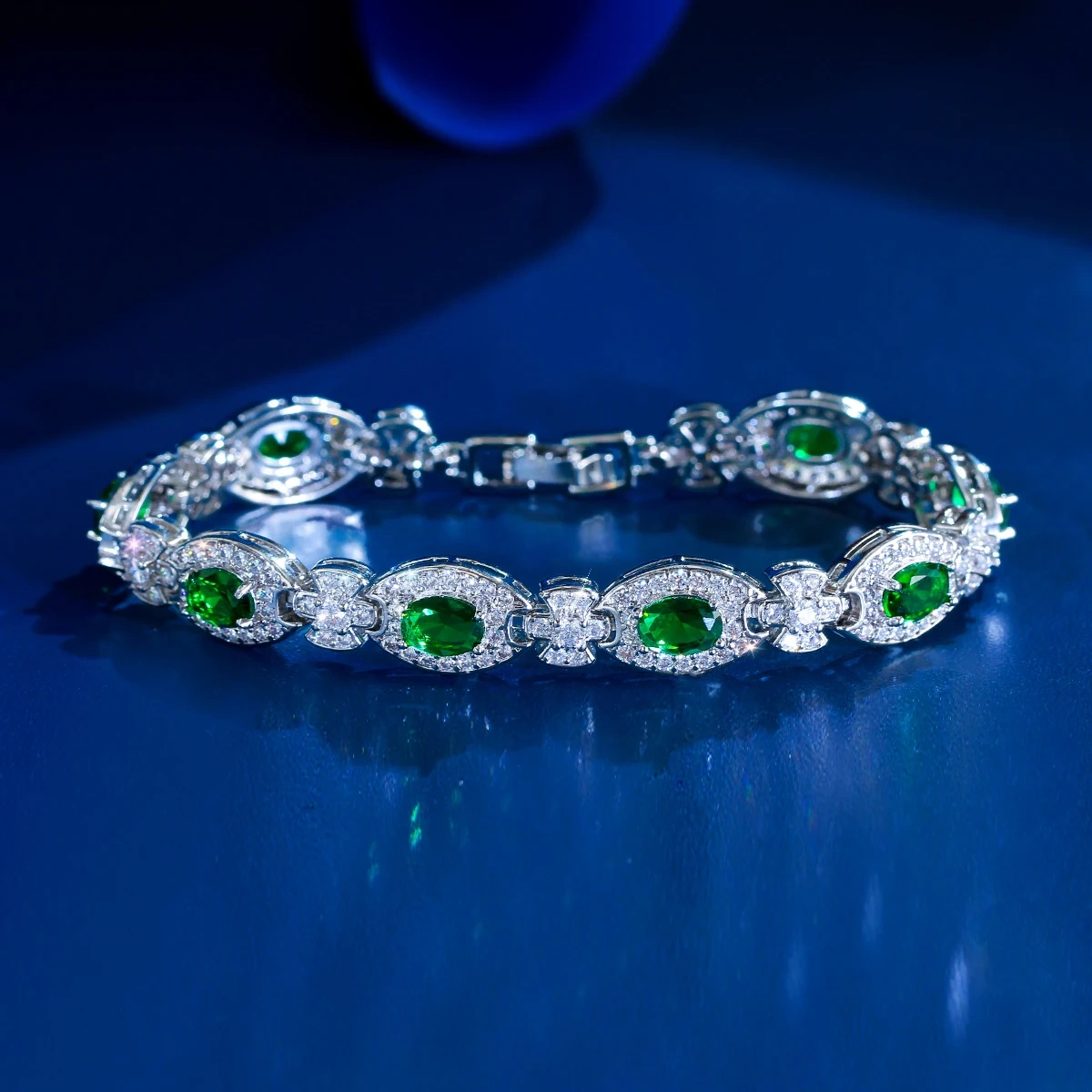 Delicate Shiny White Cubic Zircon Inlaid Tennis Bracelets For Women High Quality Party Accessories Jewelry Gift