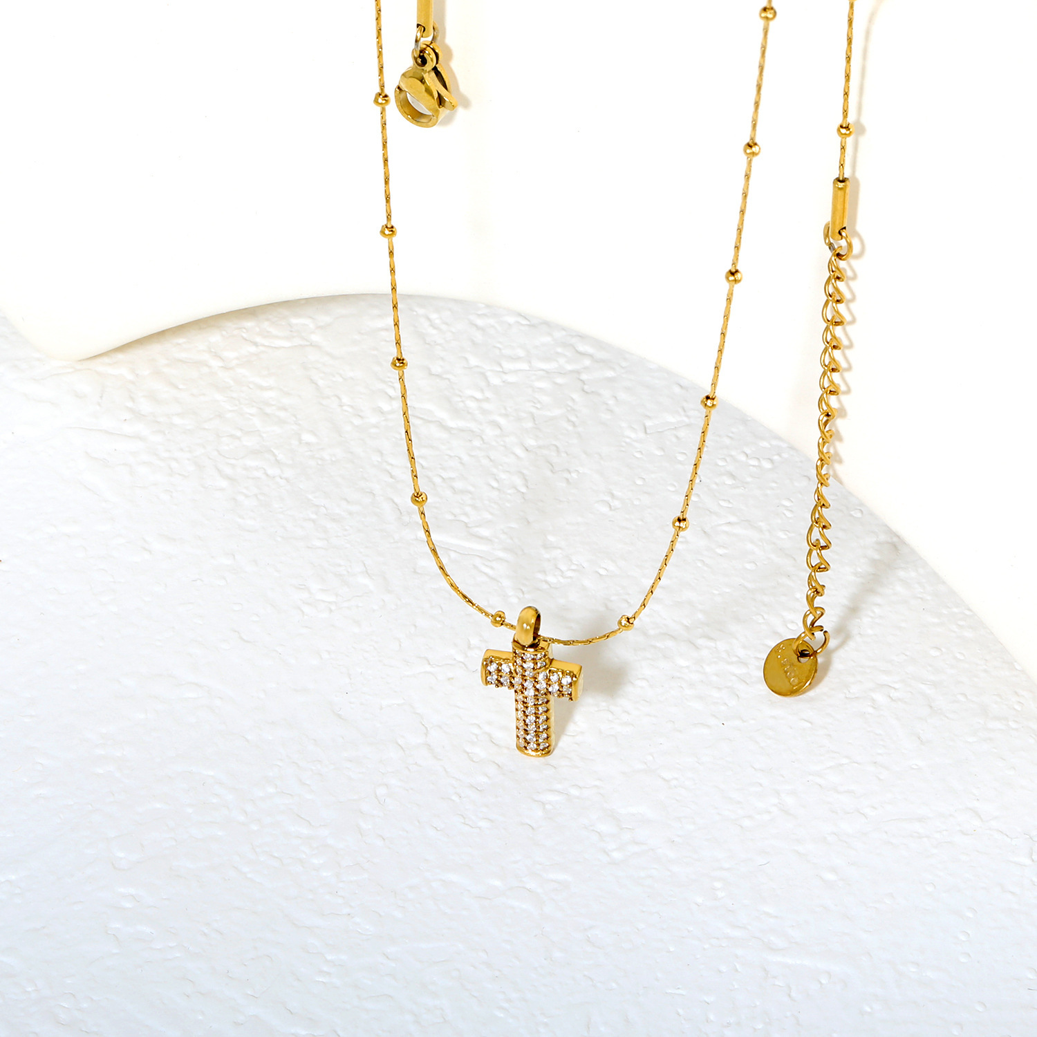 Elegant And Simple Cross Zircon Necklace For Women, European And American Style Jewelry Accessories, Geometric Pattern, 304 Stainless Steel Material
