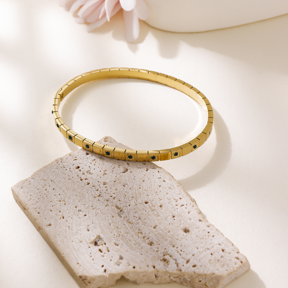 Hot-Selling Titanium Steel Bracelet Square Colorful Diamond Gold-Plated Bracelet For Women 304 Stainless Steel Vacuum Electroplated Zirconia Bracelet Jewelry Non-Fading Accessories