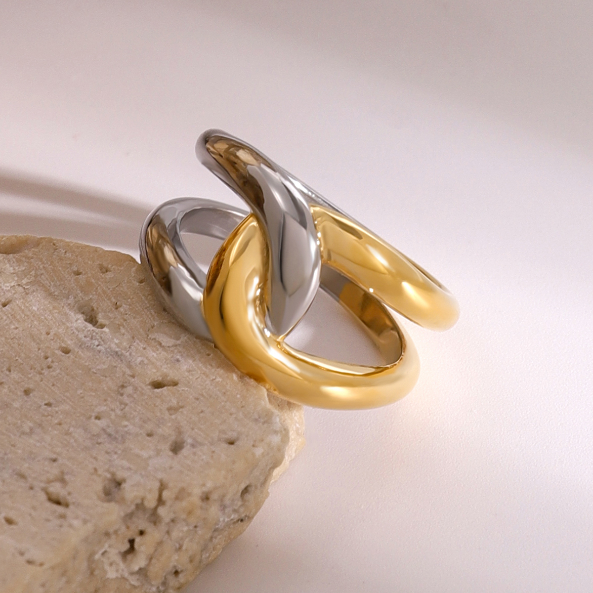 PVD Coated Real Gold Plated Color Block 304 Stainless Steel Simple Style Classic Style Waterproof Non Tarnish Rings