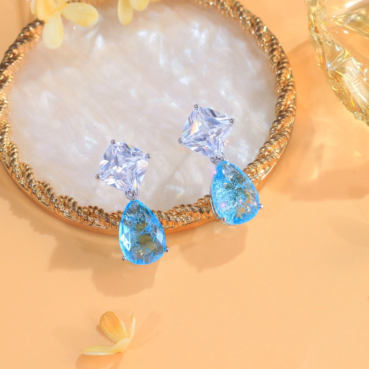 Beautiful Shiny White Light Blue CZ Zircon Big Water Drop Dangle Earrings For Women Boho Wedding Party Jewelry