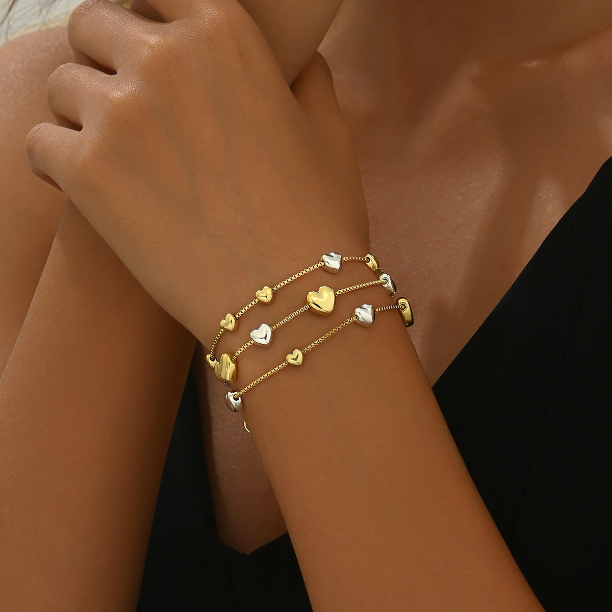 Multi-Layer Geometric Heart Shaped Women's Fashion Copper Bracelet Plated In Gold And Silver Ins Style Flexible Hand Accessory