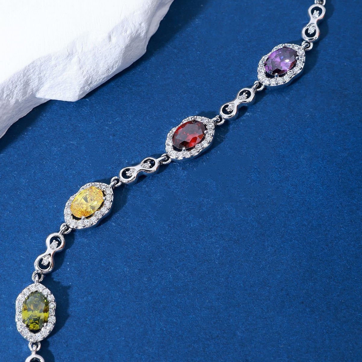 Luxury Colorful Zircon Bracelet Women's Fashion Crystal Jewelry Geometric Pattern Anniversary Celebration Oval Shape Diamond
