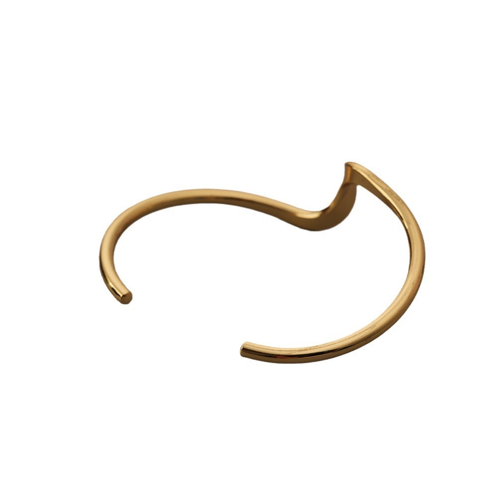 Elegant Minimalist Wave Curve Open Bracelet Women's Hand Highlighting Fashionable OL Style Gold Plated Copper Jewelry