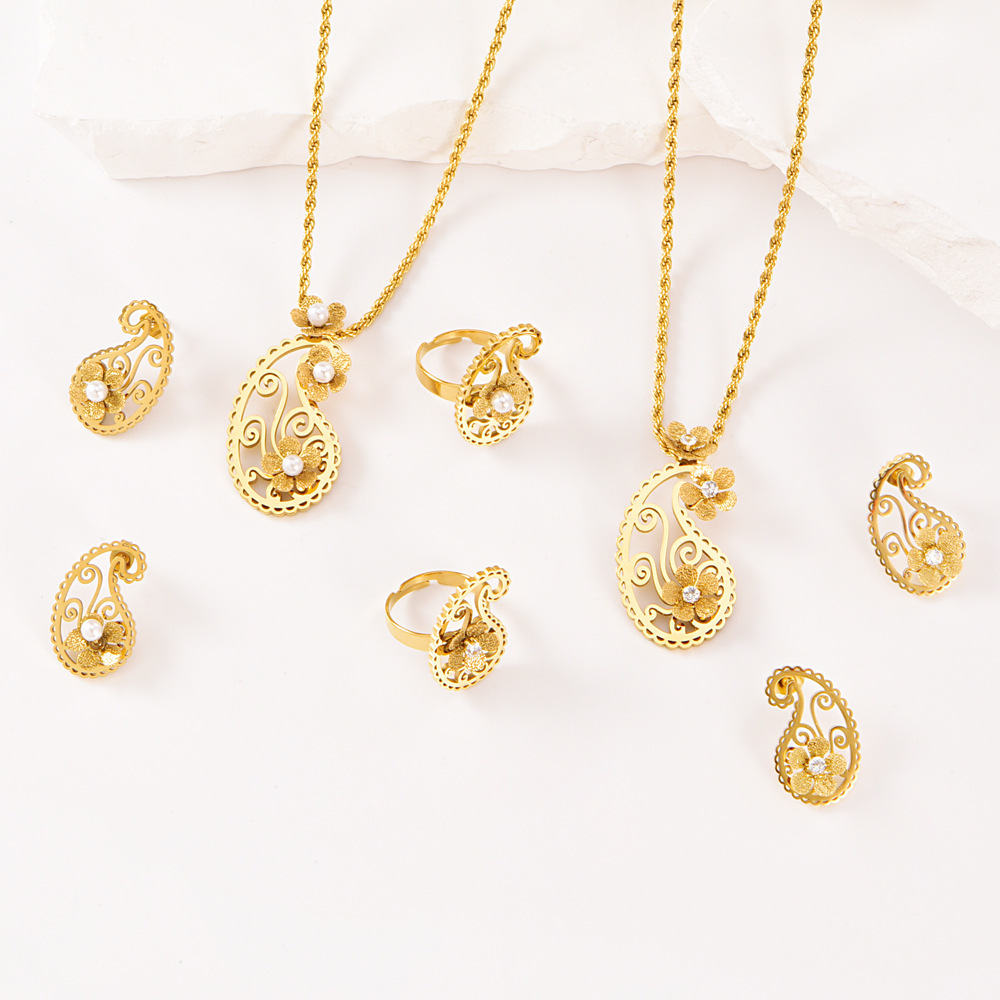 Three-piece Set Five-leaf Flower Stick Diamond Pearl Necklace Sense Ladies Stainless Steel Ring Accessories