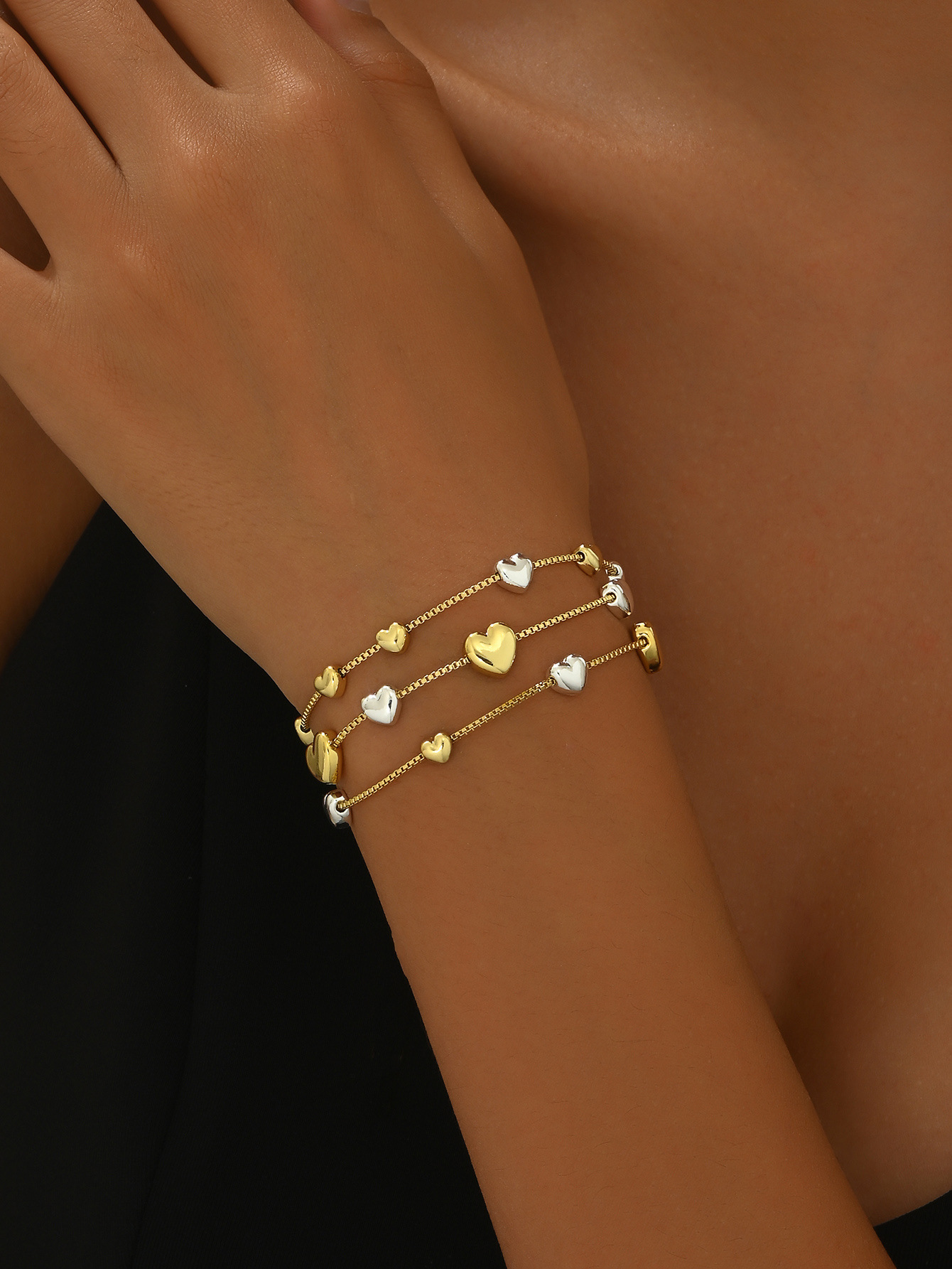 Multi-Layer Geometric Heart Shaped Women's Fashion Copper Bracelet Plated In Gold And Silver Ins Style Flexible Hand Accessory