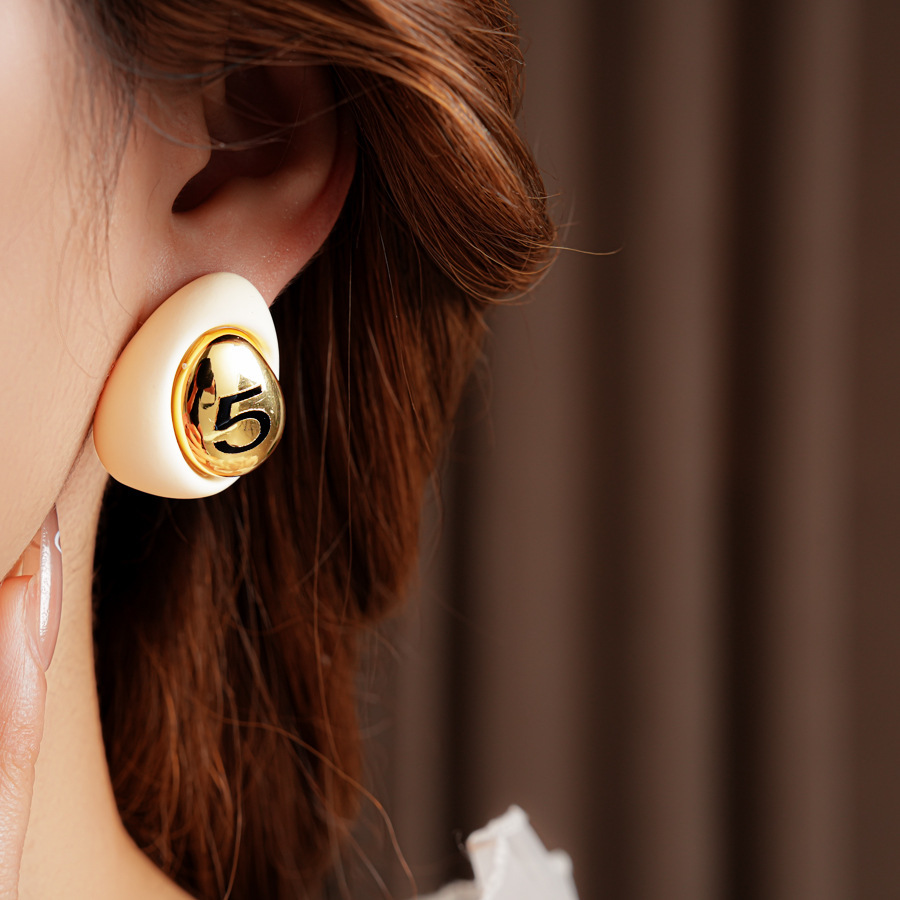 Gold Plated Digital Drop Earrings Vintage Versatile Fashionable Women's Stud Earrings Letter/Text Pattern Waterdrop Design