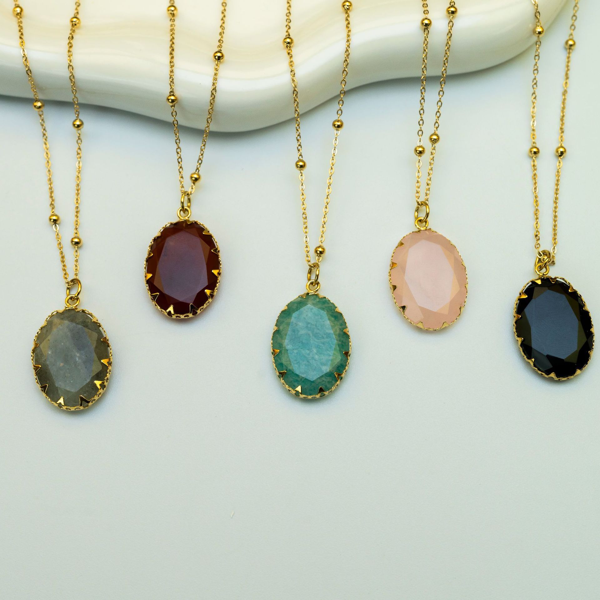 Luxury Handmade Natural Stone Gold Plated Stainless Steel 14K Necklace Ladies Casual Elegant Ins Style Jewelry Accessories