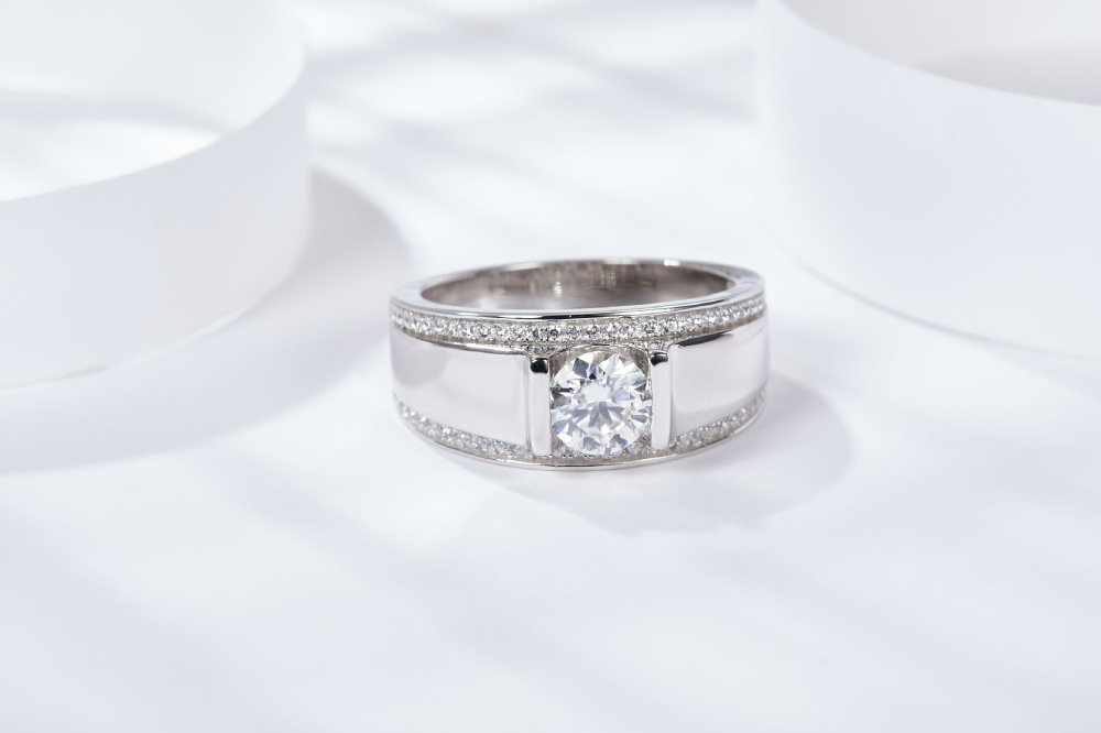 Moissanite Rings Geometric