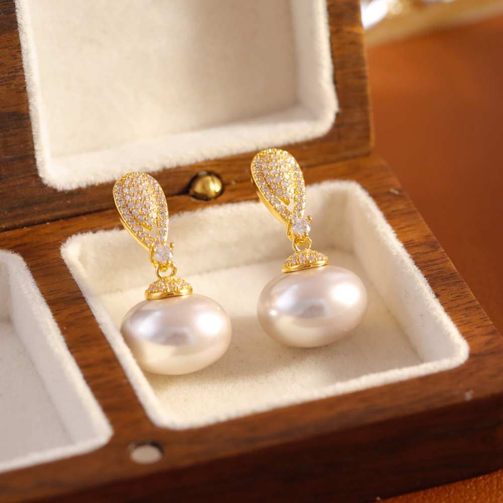 French Luxurious Sparkling Diamond Embedded Pearl Earrings Fashionable High-End Elegant Trendy Jewelry Accessories For Women