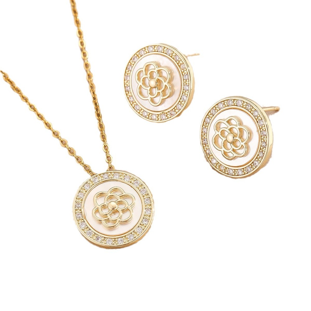 High Quality Lightweight Luxury Copper Micro-Paved Zircon Necklace Earring Shell Set For  Style Accessories