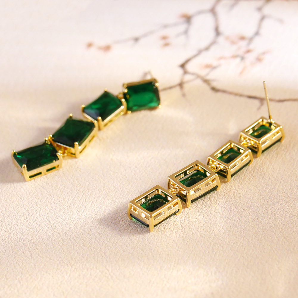 Fashionable Long Dangle Earrings Ultra Mountain Zircon Unique Design High-End Feelings Personality Women's Jewelry Accessories