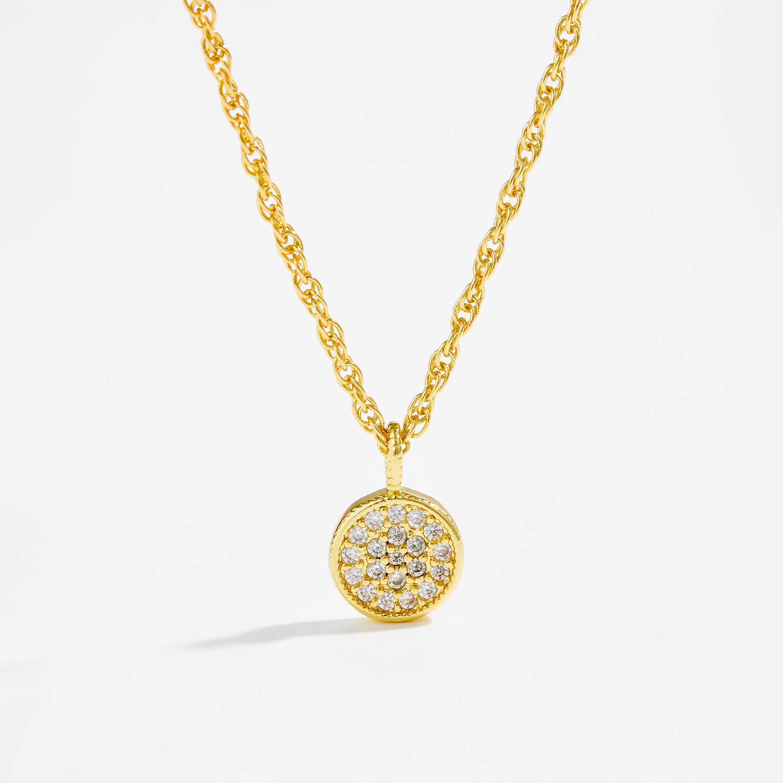 Fashionable Gold Plated Round Pendant Necklace For Women Casual Classic Style Lobster Clasp Pure Color Copper Cable Chain