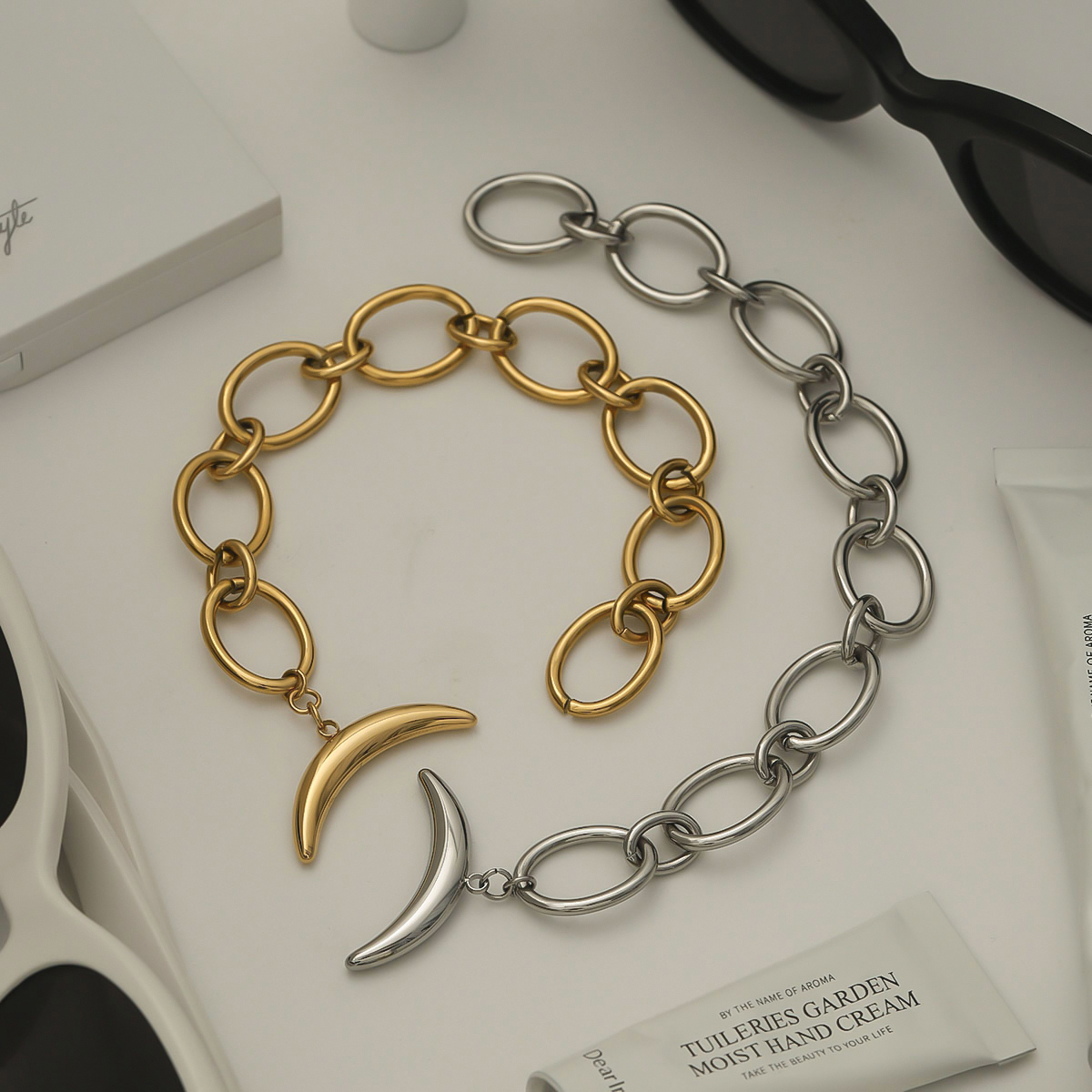 304 Stainless Steel Geometric PVD Coated 18K Real Gold Plated Real Gold Plated Basic Modern Style Classic Style Waterproof Non Tarnish Bracelets