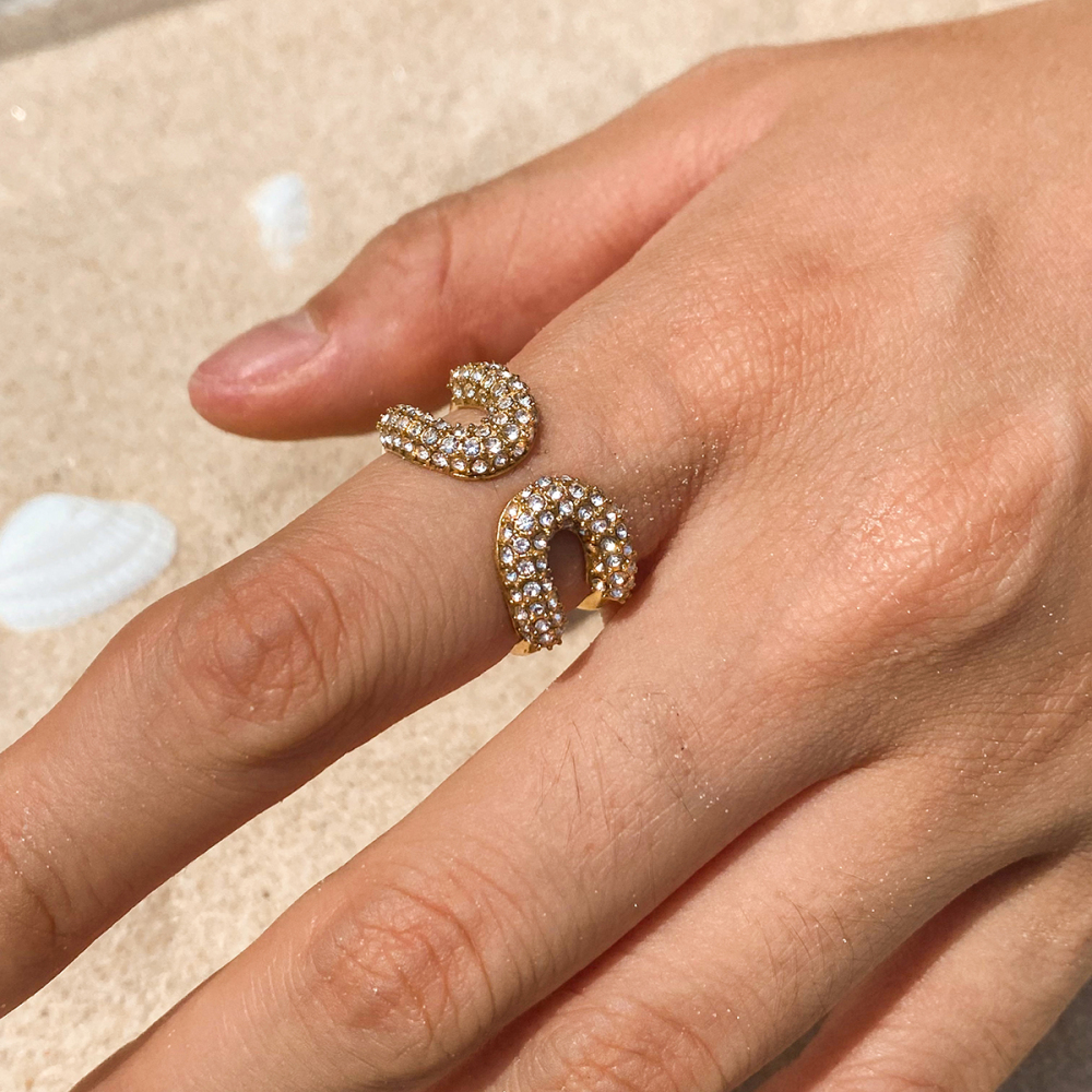 Designer Open Ring For Women 18K Gold Stainless Steel Diamond Pin Buckle Ring Adjustable Size Travel Suitable Original Design