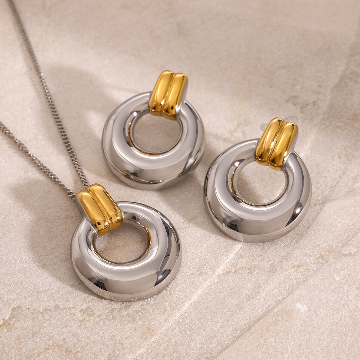 304 Stainless Steel Geometric PVD Coated 18K Real Gold Plated Simple Style Classic Style Mixed Color Jewelry Set