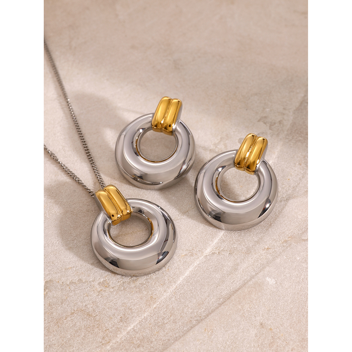 304 Stainless Steel Geometric PVD Coated 18K Real Gold Plated Simple Style Classic Style Mixed Color Jewelry Set