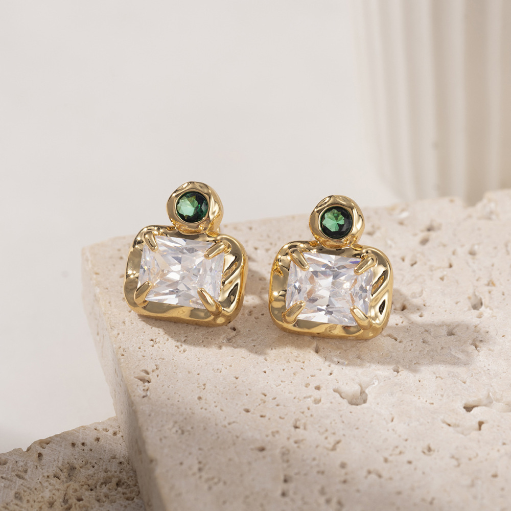 Fashionable Luxury Vintage Zircon Earrings Women Simple Style Summer Hot Sale Model Copper Material Jewelry Accessories