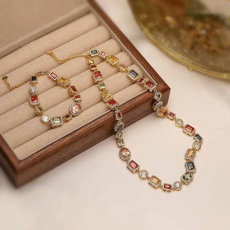 Retro Luxury Geometric Color Diamond Embedding Bracelet Necklace Set Palace Style Fashion Jewelry Accessories For Women