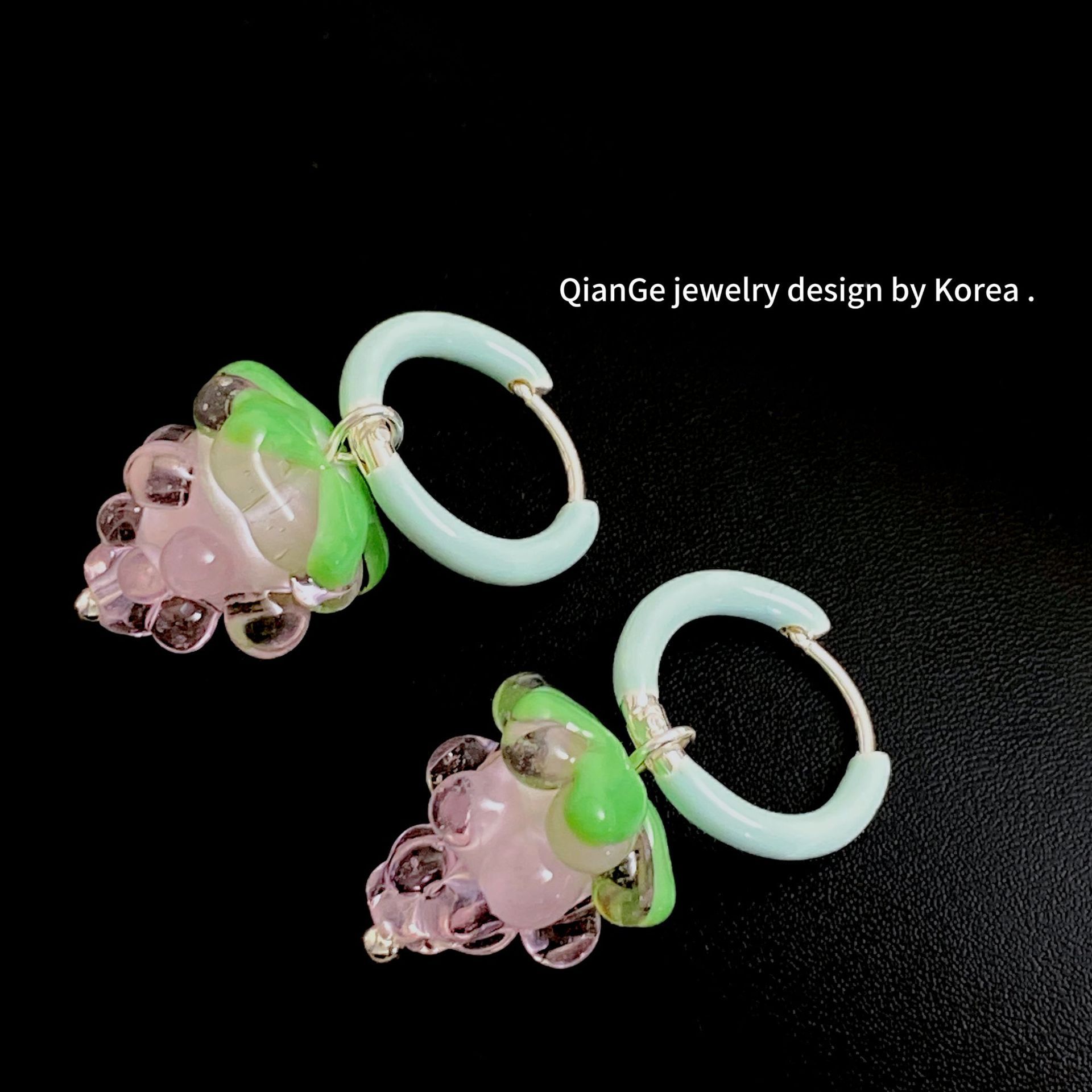 Elegant Sweet Grape Murano Glass Earrings For Women Two-Way Wear Design Fashionable Geometric Fruit Pattern Copper Jewelry