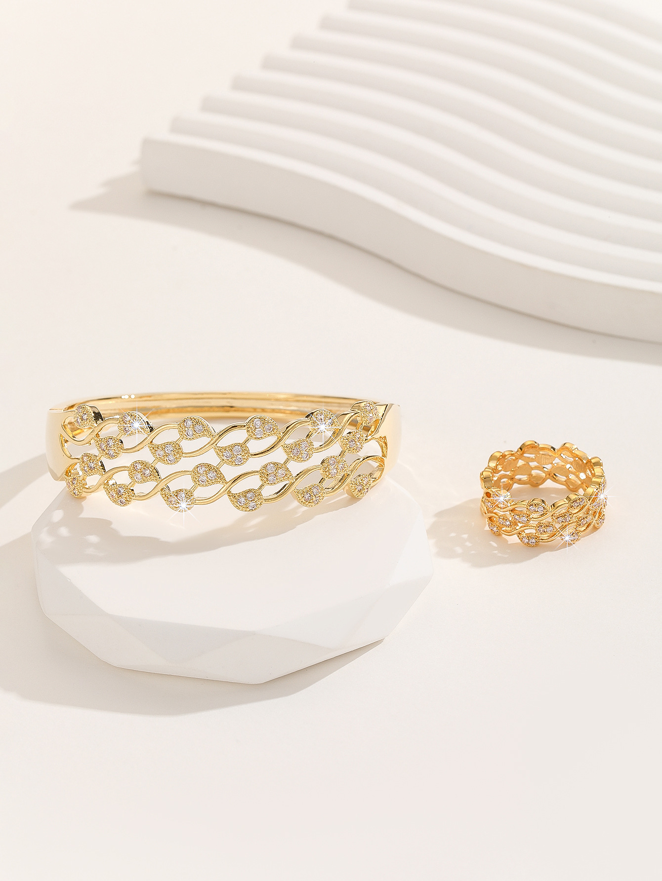 Exclusive New Dongdaemun Women's Middle Eastern Style Micro-Inlaid Hollow Pattern Series Bracelet And Ring Set