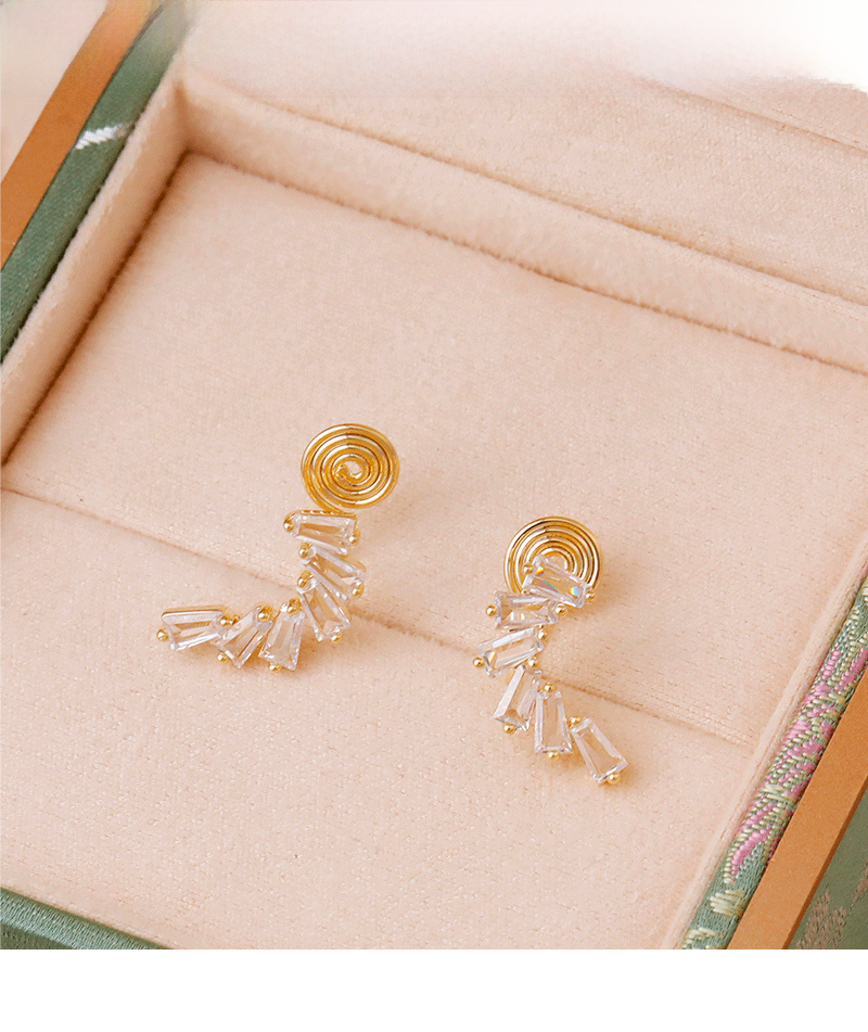 Fashionable Luxury Stone Ear Cuff No Piercing Mosquito Coil Tray Super Shiny High-End Feelings Women's Jewelry Earring
