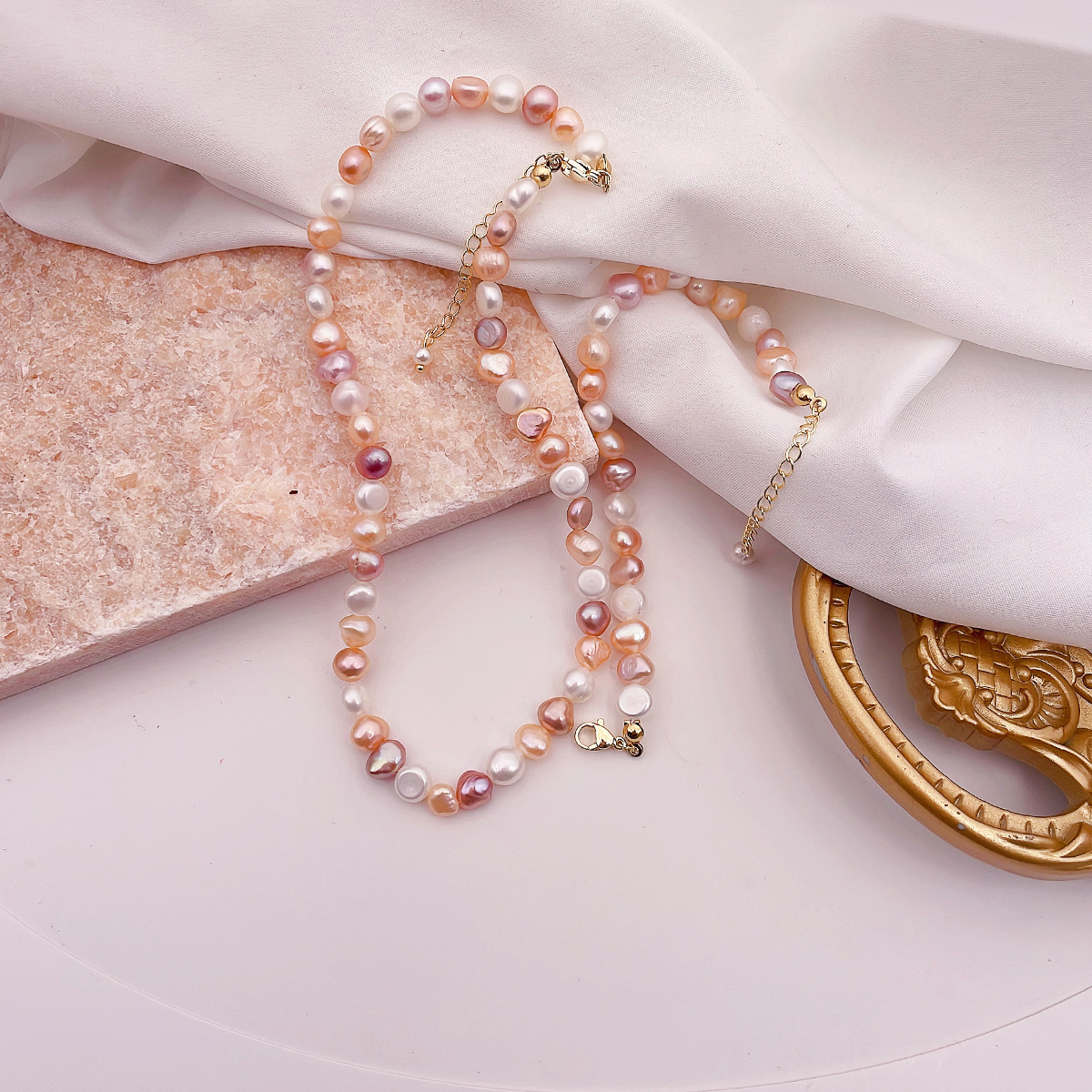 Retro Irregular Baroque Pearl Necklace Natural Freshwater Pearl Women's New Fashion Pearl Clavicle Chain Geometric Pattern