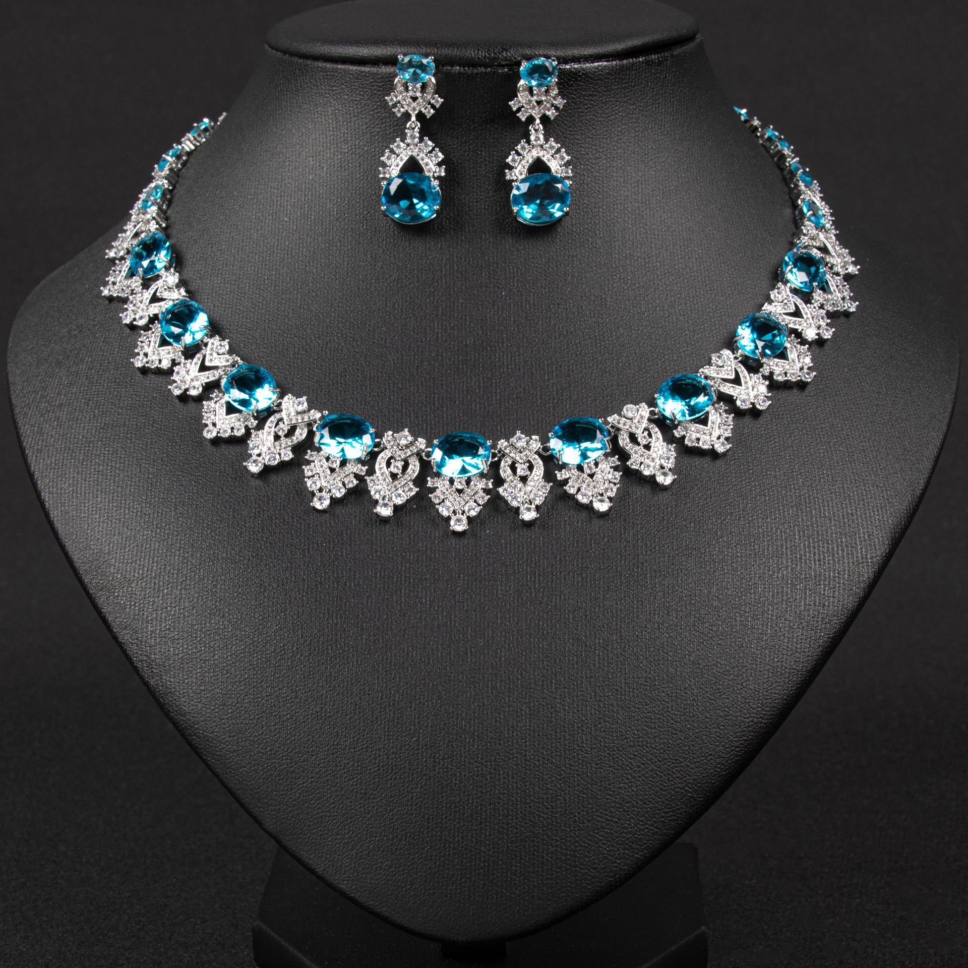 Luxurious Bridal Jewelry Set Copper Inlaid 3A Zircon Necklace Women's Unique Design Sensation  Style Accessories