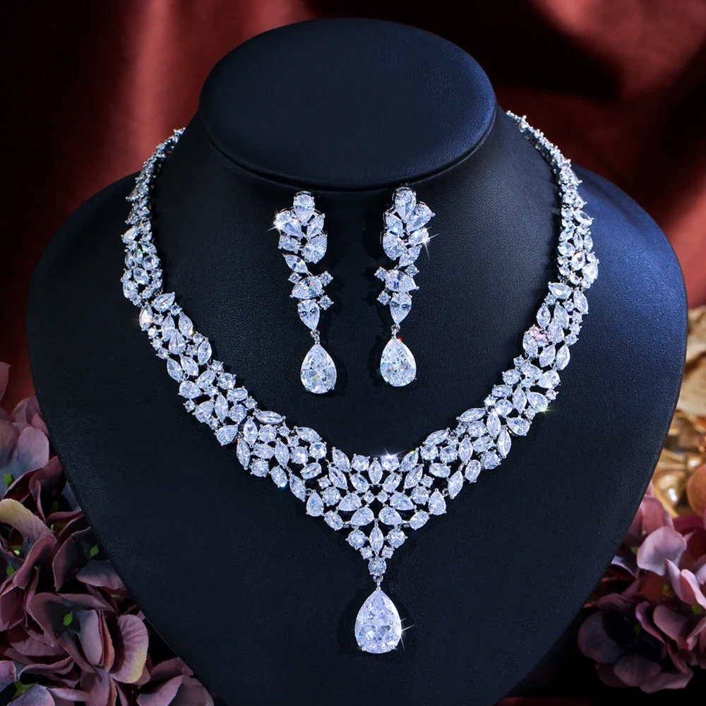 Copper Style White Gold Cubic Zirconia Necklace Earrings Two-Piece Set Shiny Water Drop Shaped Jewelry Set Suitable For Female Bride Party Banquet Wedding Wear