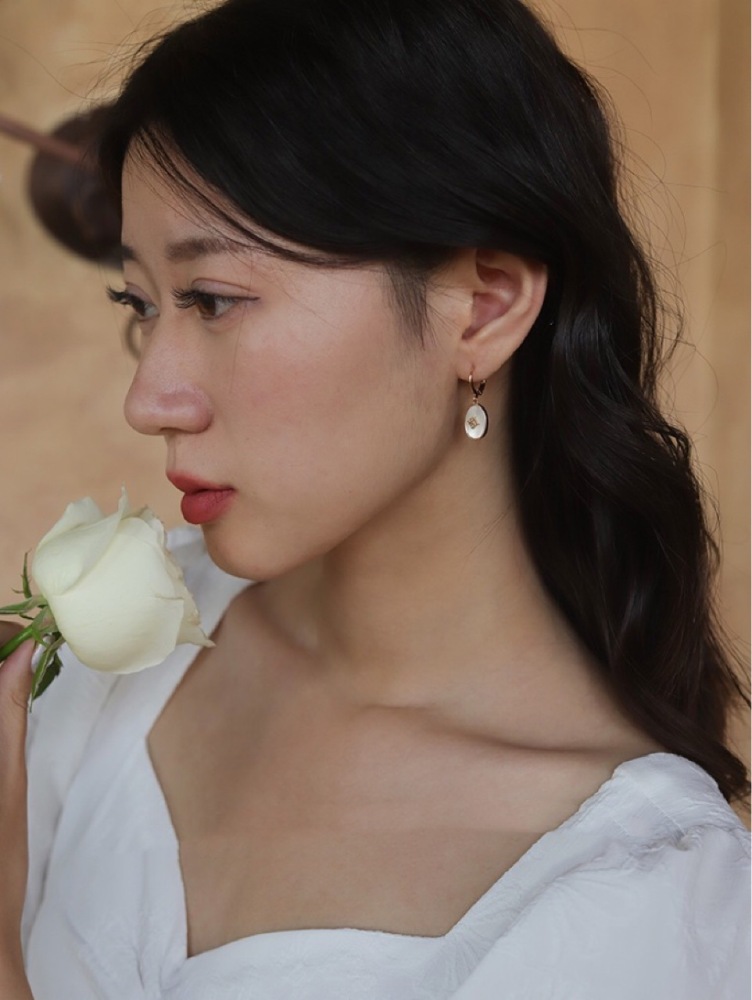 Handmade Shell Earrings For Women, Fashionable Geometric Pattern, Thick Gold-Plated, Printed Autumn/Winter Style Jewelry Earrings Accessories