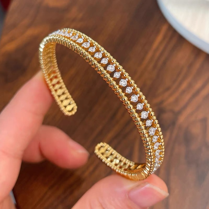 Vintage Full Diamond Dewdrop Bracelet New Chinese Style Gold Open High-end Versatile Copper Bracelet Modern Style Jewelry Accessories