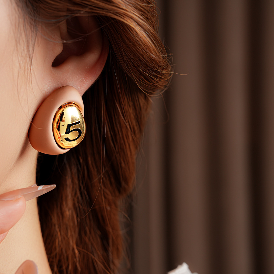 Gold Plated Digital Drop Earrings Vintage Versatile Fashionable Women's Stud Earrings Letter/Text Pattern Waterdrop Design