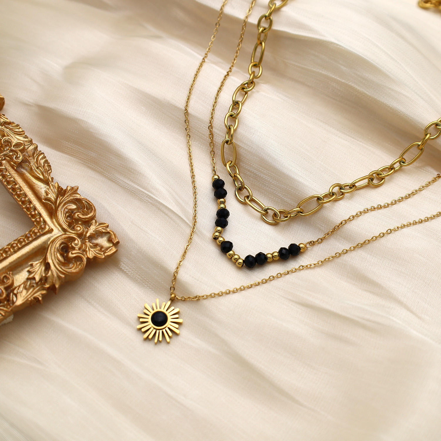 304 Stainless Steel Titanium Gold Black Sunflower Pendant Necklace Three-Layer Bead Collarbone Chain Jewelry Women's Accessories