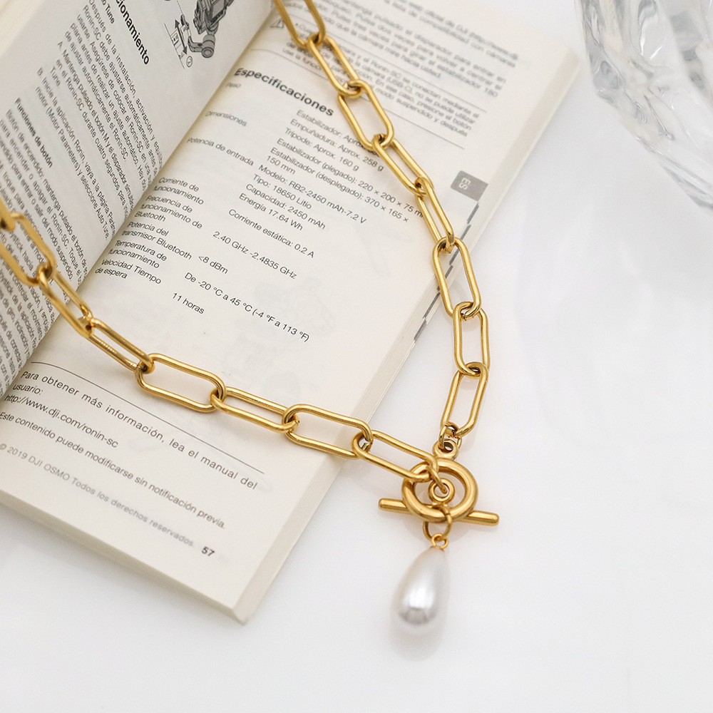18K Gold OT Clasp Geometric Pearl Titanium Steel Women's Necklace With Round Plated Nylon Chain