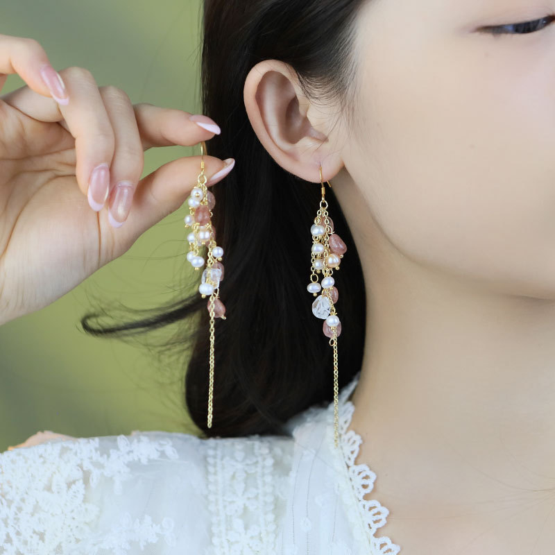 Handmade Natural Pearl Strawberry Crystal White Chain Earrings Women's Luxury Versatile Copper Material Jewelry Accessories