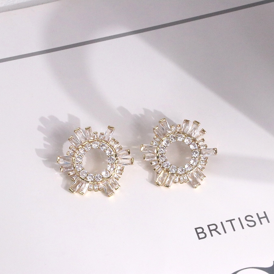 European And American Fashion Exquisite Inlaid Rhinestone Sunflower Earrings For Women, Light Luxury High-end Fashion Simple Ultra-sparkling Luxurious Korean Version Earrings