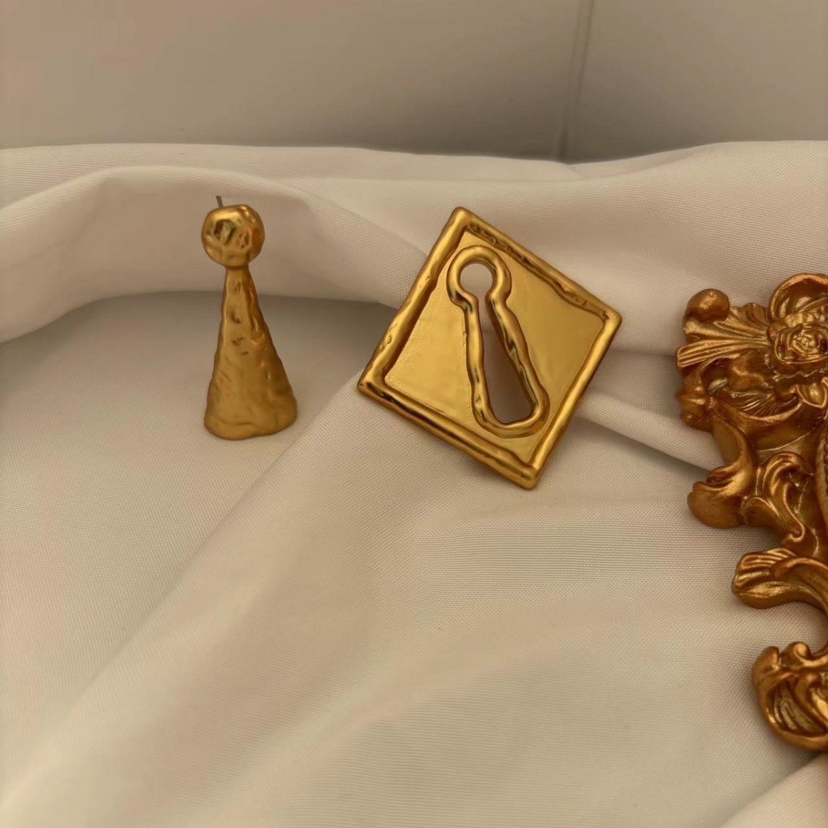 1 Pair Vacation Classic Style Solid Color Copper Ear Studs