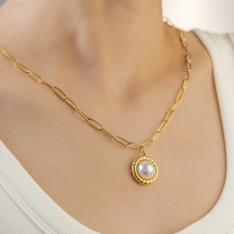 Vintage Natural Stone Beads Pearl Geometric Pattern 304 Stainless Steel Titanium Steel Pendant Necklace Women's High-End Luxury Layered Jewelry Accessories