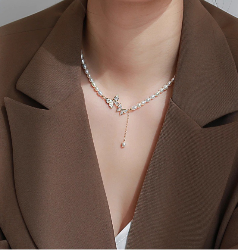 High-Quality Freshwater Pearl Choker Necklace With Natural Strong Light Double Butterfly Tassel Pendant Fashionable Women's Jewelry