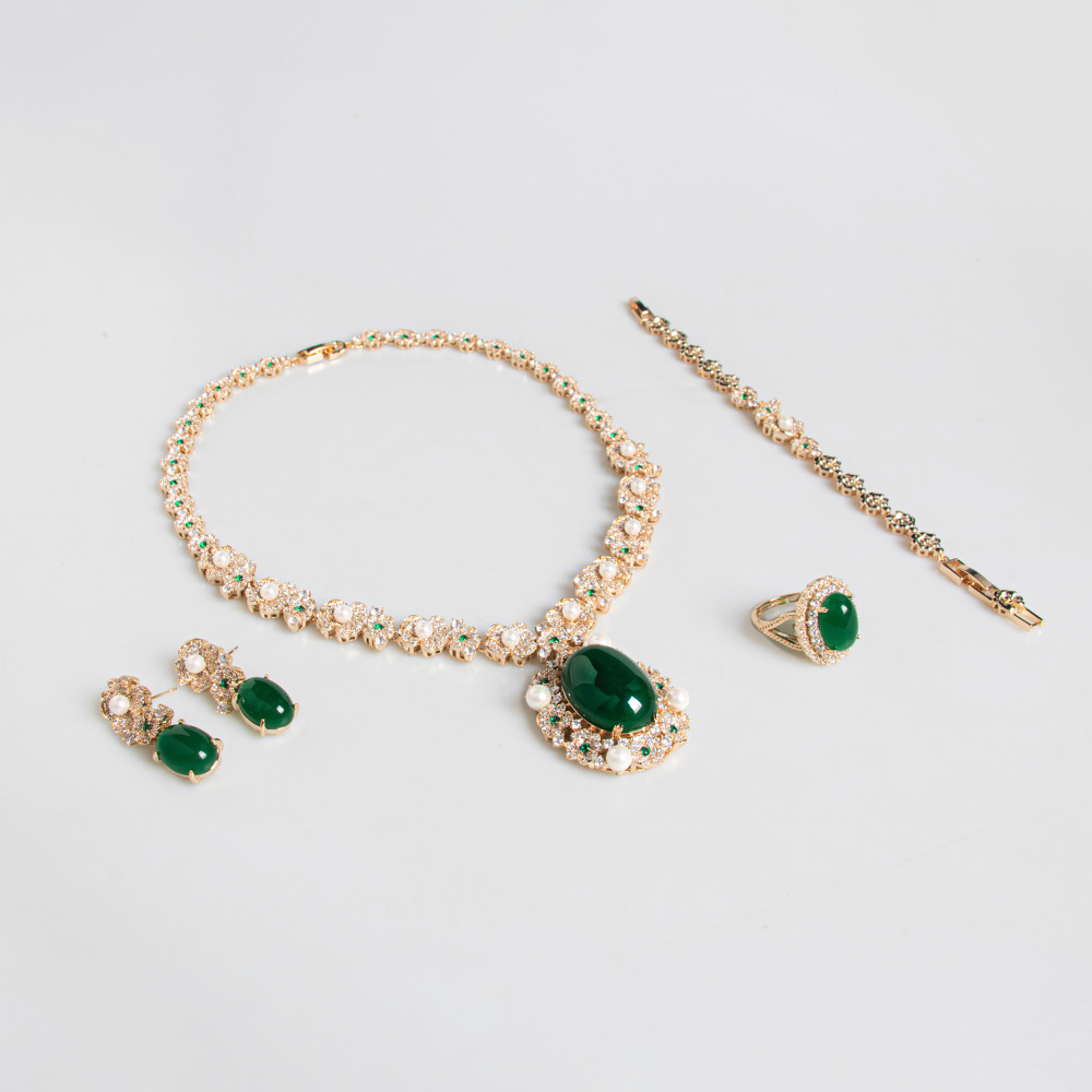 Zircon Pearl Necklace Jewelry Set High-grade Floral Zircon Necklace Earrings Bracelet Plant Pattern Induction