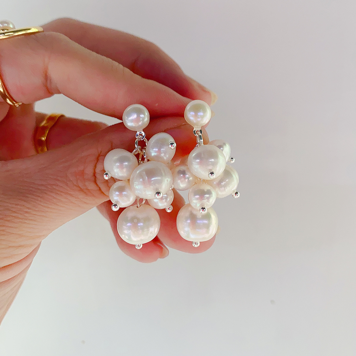 New Style Fresh Summer Colorful Grape Freshwater Pearl Earrings Women Sweet Elegant Versatile Pearl Studs Geometric Pattern