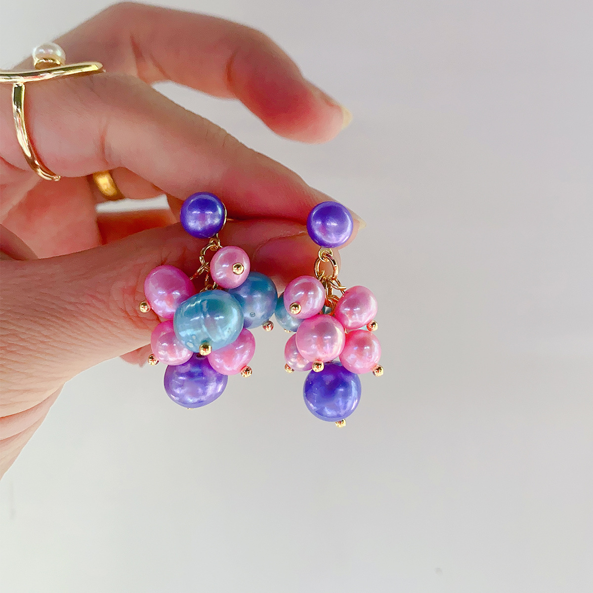 New Style Fresh Summer Colorful Grape Freshwater Pearl Earrings Women Sweet Elegant Versatile Pearl Studs Geometric Pattern