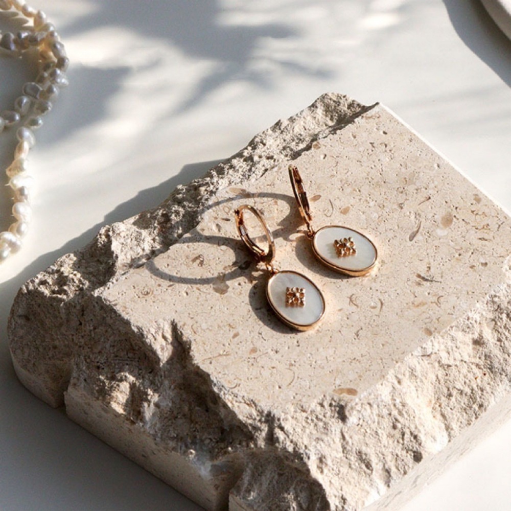 Handmade Shell Earrings For Women, Fashionable Geometric Pattern, Thick Gold-Plated, Printed Autumn/Winter Style Jewelry Earrings Accessories