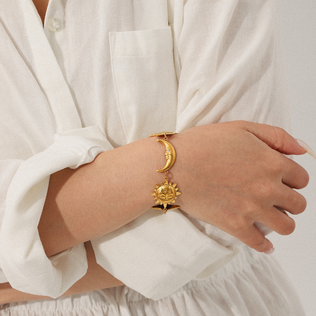 304 Stainless Steel Sun Star Moon PVD Coated 18K Real Gold Plated IG Style Casual Elegant Waterproof Non Tarnish Handmade Chain Lobster Trigger Clasp Closure Gold Bracelets
