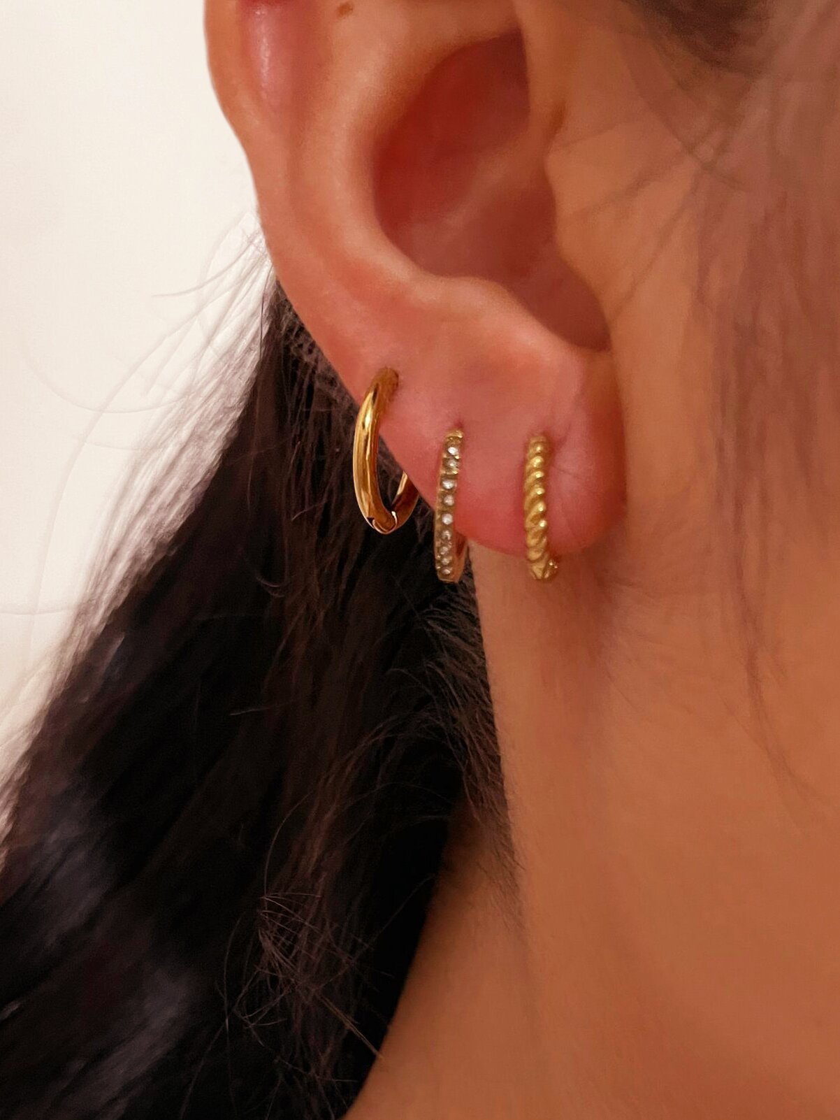 304 Stainless Steel Single Row Drill Simple Bracelet Twist PVD Coated Rhinestones Real Gold Plated 18K Gold Simple Style Classic Style Waterproof Non Tarnish Irregular Surgical Steel Gold Earrings