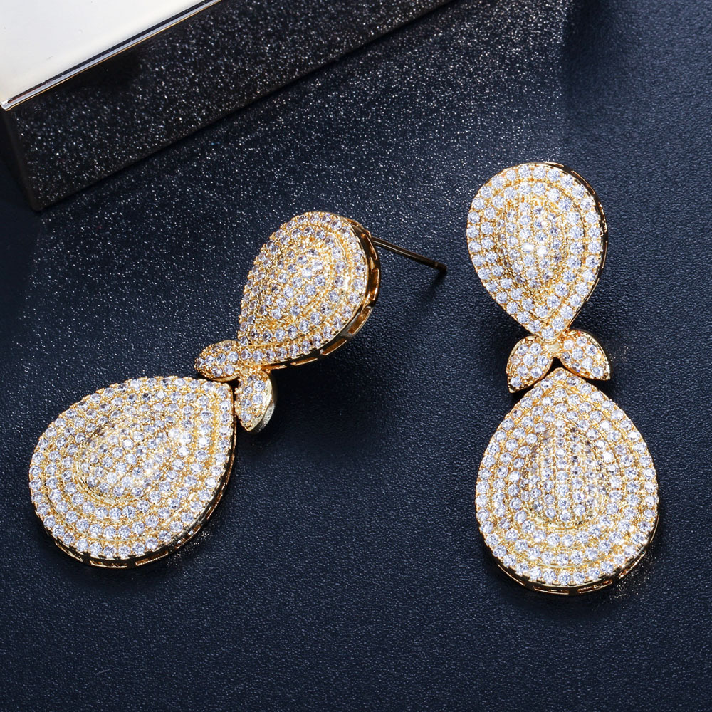 1 Pair Classical Exaggerated Water Droplets Plating Copper Zircon 18K Gold Plated Stainless Steel Earrings