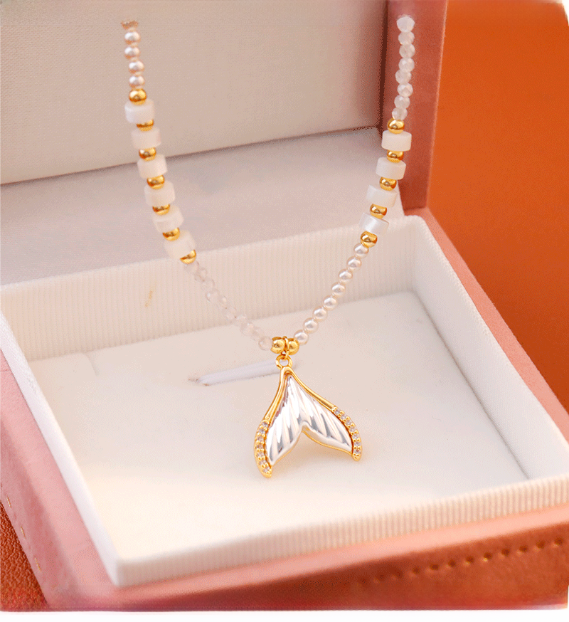 Summer Luxury Abalone Shell Necklace French Fish Tail Pendant Adjustable High-End Elegant Beads Necklace Women Fashion Accessories