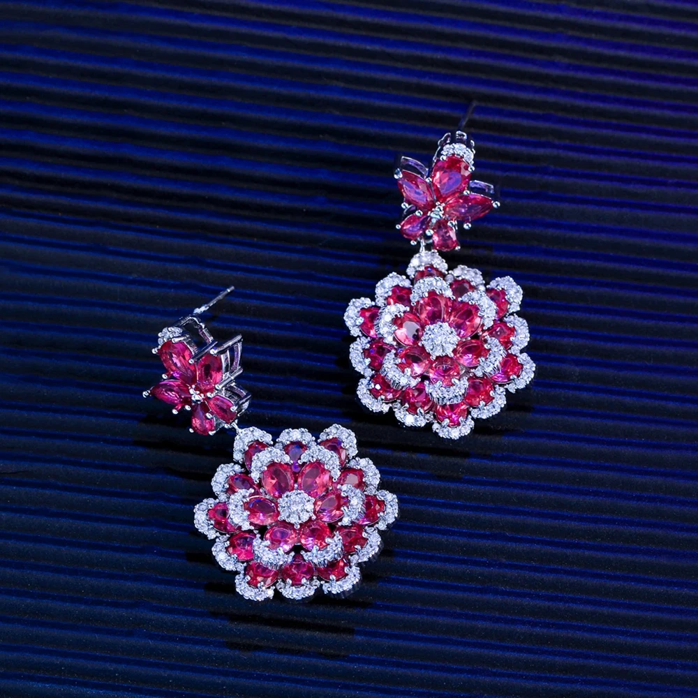1 Pair Of Copper Double-Layer Floral Earrings, Three-Dimensional Red Zircon Earrings, Fashionable And Elegant, Suitable For Women To Wear On Dates And Weddings