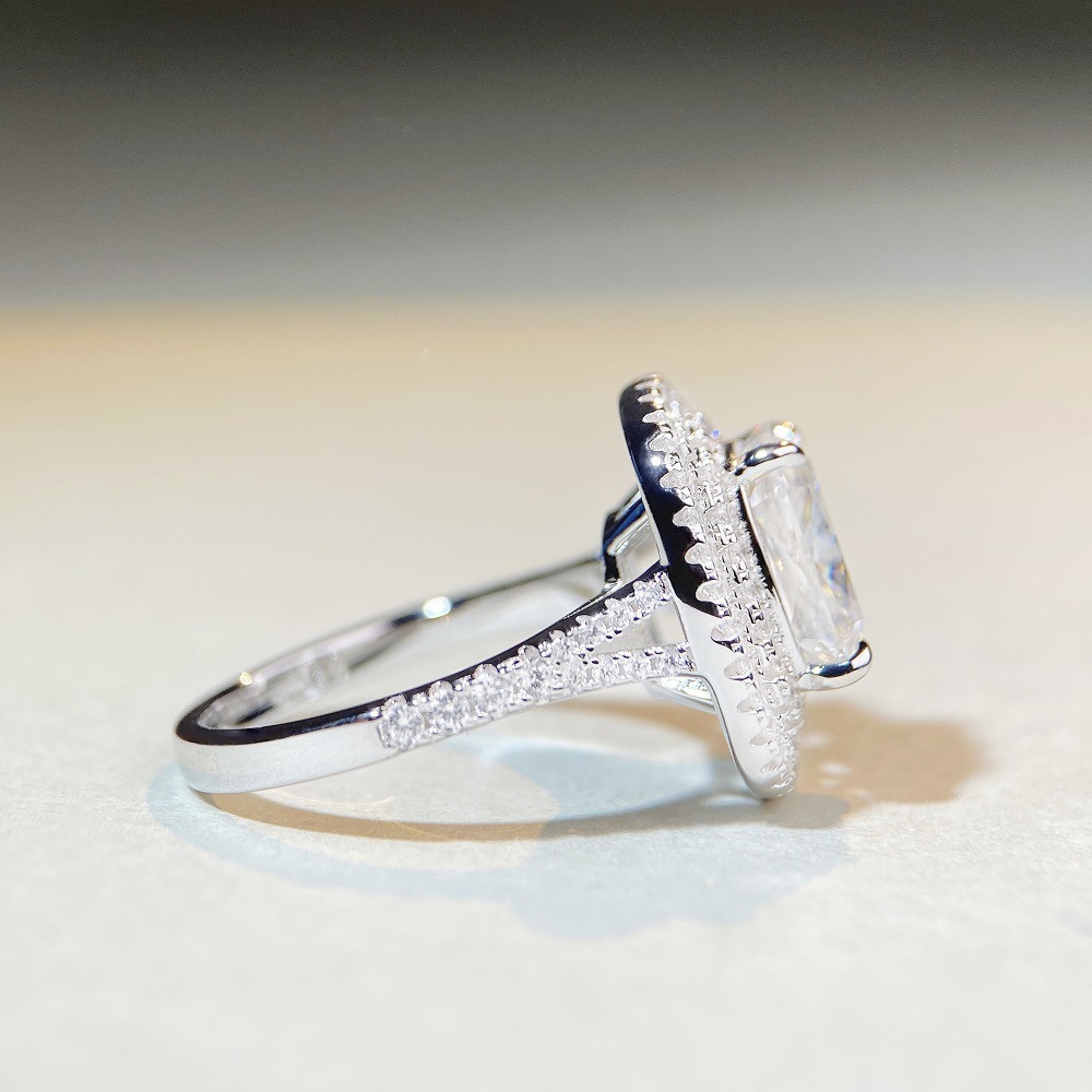 Moissanite 925 Sterling Silver Rings Rectangle Electroplated Platinum Plated Rhodium Plated Rings